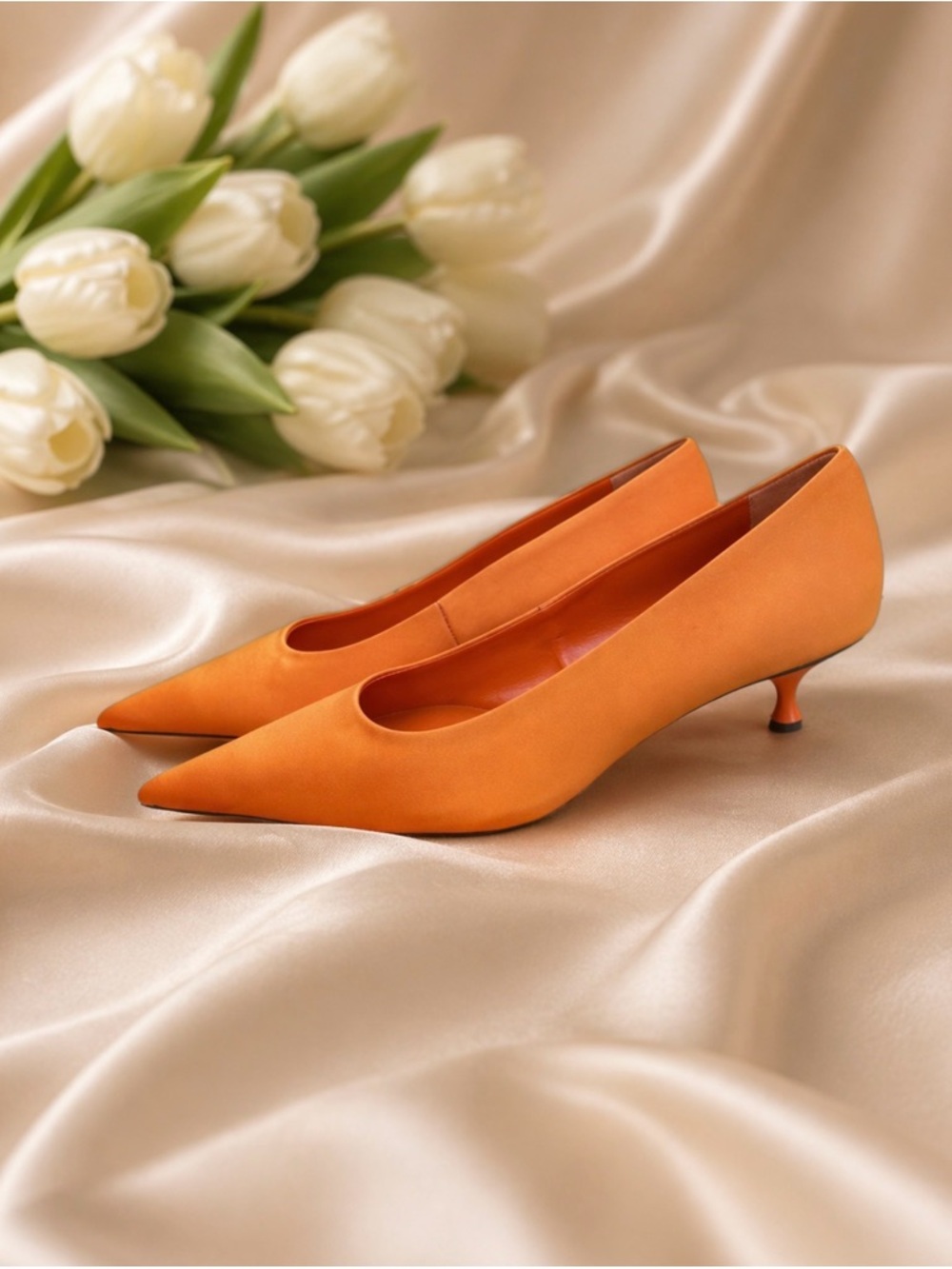 NWT - Zara Orange Pointed-Toe Kitten Heel Pumps size 7,5